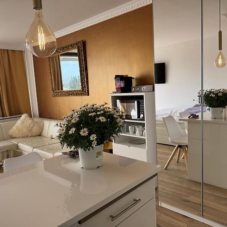 Tiffany'S Ferienapartments Sind Alles, Ausser... Gewoehnlich!!! Timmendorfer Strand Exterior foto